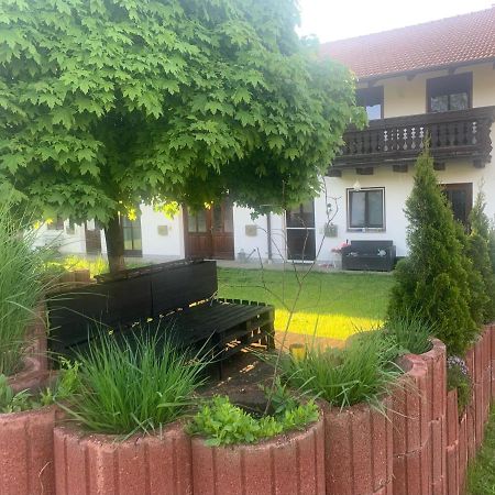 Ferienwohnung Am Ponyhof Altötting Kültér fotó